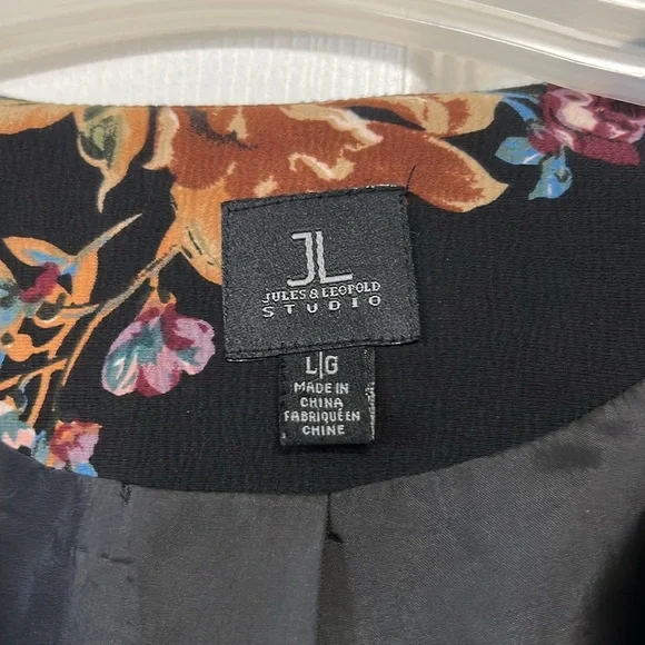 Floral Black Jacket - Picture 2 of 6